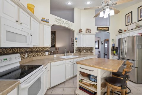 Villa ou maison à vendre à Orlando, Floride: 4 chambres, 176.98 m2 № 2149460 - photo 14