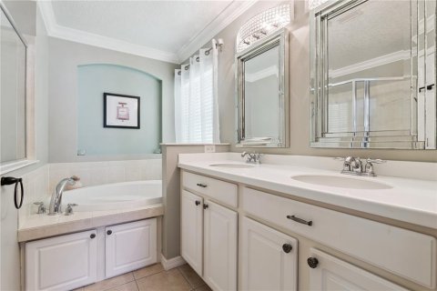 Villa ou maison à vendre à Orlando, Floride: 4 chambres, 176.98 m2 № 2149460 - photo 22