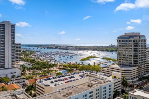 Condo in West Palm Beach, Florida, 2 bedrooms № 2253564