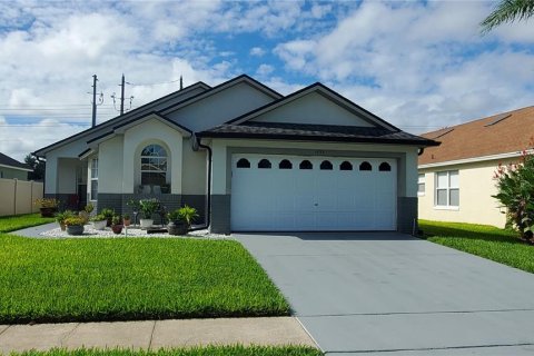 Casa en venta en Kissimmee, Florida, 5 dormitorios, 173.17 m2 № 1908700 - foto 1