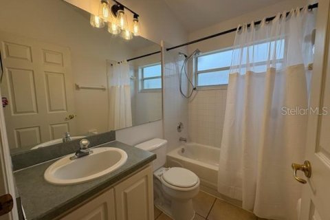 Casa en venta en Kissimmee, Florida, 5 dormitorios, 173.17 m2 № 1908700 - foto 12