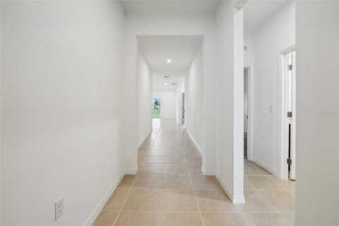House in Eagle Lake, Florida 4 bedrooms, 185.9 sq.m. № 1916983 - photo 10