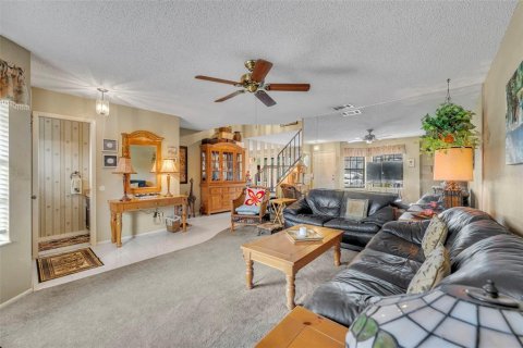Adosado en venta en Casselberry, Florida, 2 dormitorios, 113.62 m2 № 2204283 - foto 5