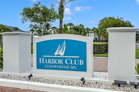 Condominio en Palm Harbor, Florida, 2 dormitorios № 2198319