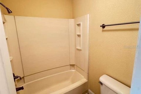 Condominio en venta en Palm Harbor, Florida, 2 dormitorios, 83.43 m2 № 2198319 - foto 24