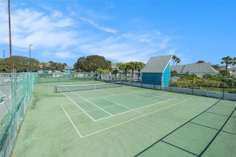 Condominio en venta en Palm Harbor, Florida, 2 dormitorios, 83.43 m2 № 2198319 - foto 25