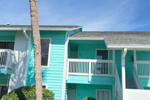 Condominio en venta en Palm Harbor, Florida, 2 dormitorios, 83.43 m2 № 2198319 - foto 2
