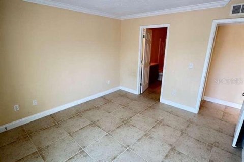 Condominio en venta en Palm Harbor, Florida, 2 dormitorios, 83.43 m2 № 2198319 - foto 20