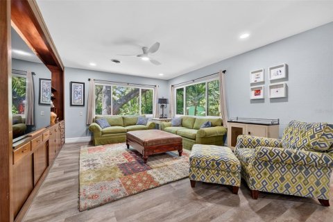 Casa en venta en Dunedin, Florida, 3 dormitorios, 248.7 m2 № 1919513 - foto 19