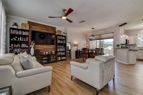 Touwnhouse à vendre à Tampa, Floride: 2 chambres, 105.35 m2 № 1913190 - photo 3