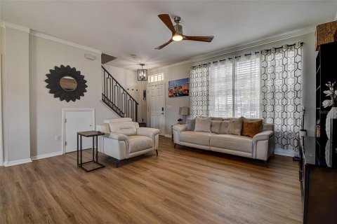 Touwnhouse à vendre à Tampa, Floride: 2 chambres, 105.35 m2 № 1913190 - photo 5