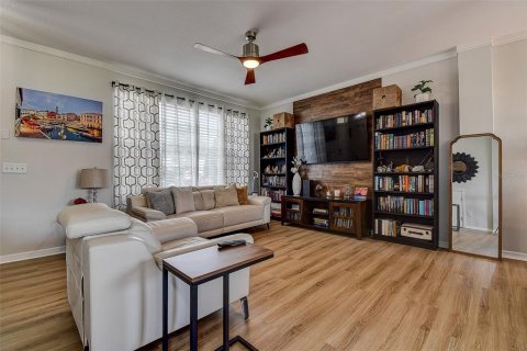 Touwnhouse à vendre à Tampa, Floride: 2 chambres, 105.35 m2 № 1913190 - photo 4