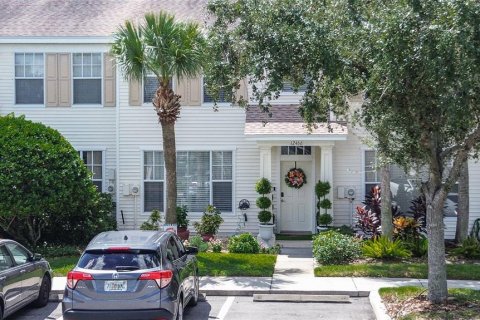 Touwnhouse à vendre à Tampa, Floride: 2 chambres, 105.35 m2 № 1913190 - photo 2
