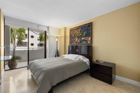 Condo in Aventura, Florida, 3 bedrooms  № 1892561 - photo 13