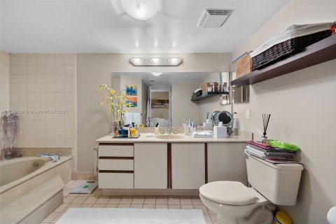 Condo in Aventura, Florida, 3 bedrooms  № 1892561 - photo 21