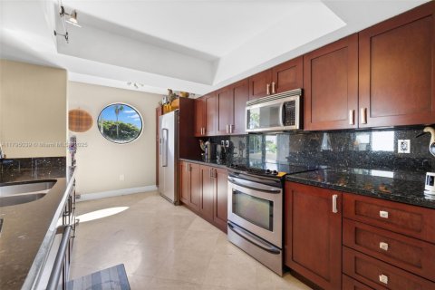 Condo in Aventura, Florida, 3 bedrooms  № 1892561 - photo 8