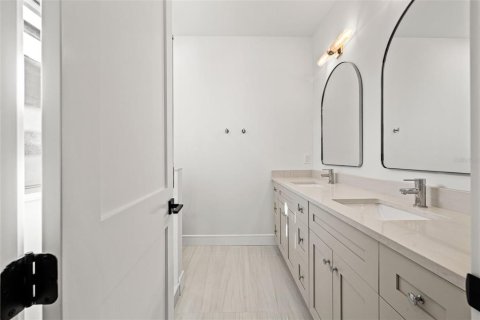 Casa en venta en Tampa, Florida, 3 dormitorios, 154.4 m2 № 2427083 - foto 28