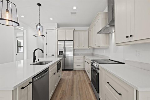 Casa en venta en Tampa, Florida, 3 dormitorios, 154.4 m2 № 2427083 - foto 14