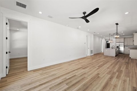 Casa en venta en Tampa, Florida, 3 dormitorios, 154.4 m2 № 2427083 - foto 22