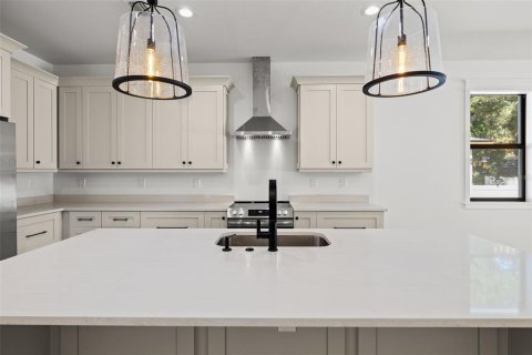 Casa en venta en Tampa, Florida, 3 dormitorios, 154.4 m2 № 2427083 - foto 13