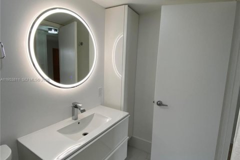 Condominio en alquiler en Coconut Creek, Florida, 2 dormitorios, 93.09 m2 № 2010237 - foto 9