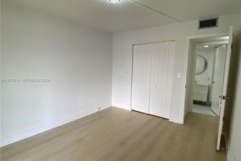 Condominio en alquiler en Coconut Creek, Florida, 2 dormitorios, 93.09 m2 № 2010237 - foto 5