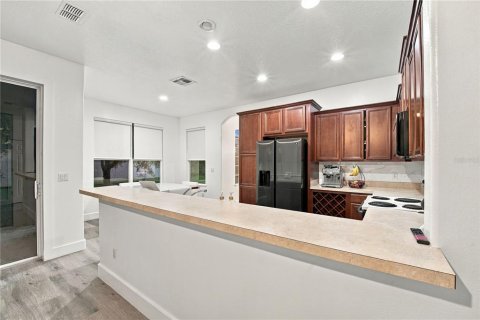 House in Orlando, Florida 4 bedrooms, 273.6 sq.m. № 2424321 - photo 26