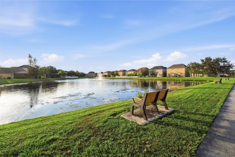 House in Orlando, Florida 4 bedrooms, 273.6 sq.m. № 2424321 - photo 9