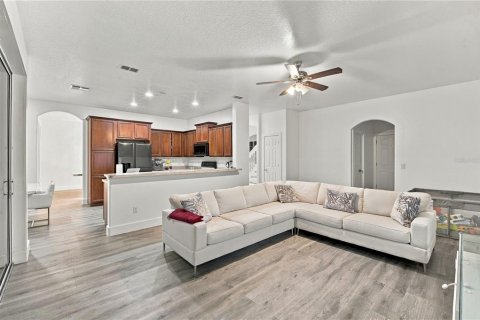 House in Orlando, Florida 4 bedrooms, 273.6 sq.m. № 2424321 - photo 19