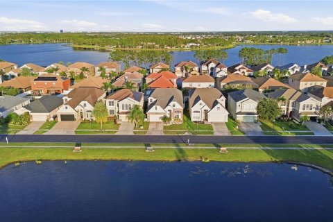 House in Orlando, Florida 4 bedrooms, 273.6 sq.m. № 2424321 - photo 11