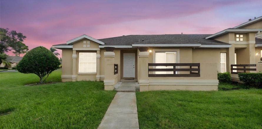 Casa en Kissimmee, Florida 3 dormitorios, 103.03 m2 № 1911746