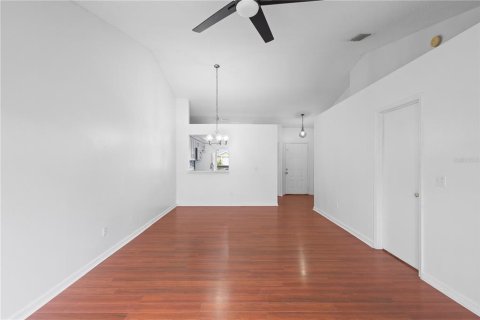 Casa en venta en Kissimmee, Florida, 3 dormitorios, 103.03 m2 № 1911746 - foto 18