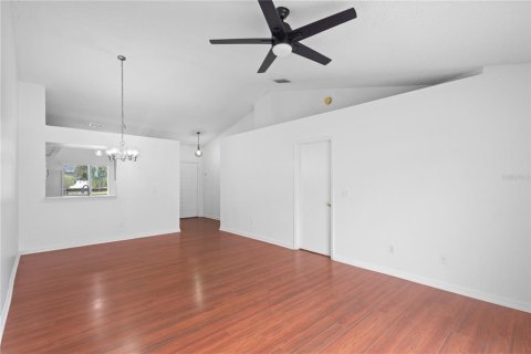 Casa en venta en Kissimmee, Florida, 3 dormitorios, 103.03 m2 № 1911746 - foto 16