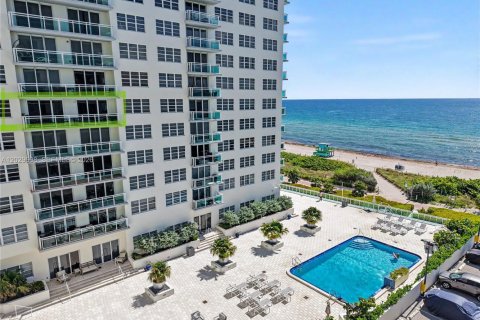 Condominio en venta en Miami Beach, Florida, 2 dormitorios, 113.15 m2 № 2186105 - foto 7