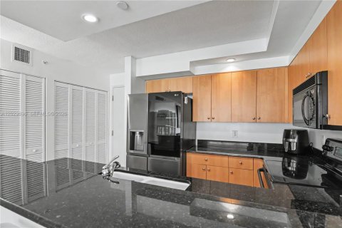 Condominio en venta en Miami Beach, Florida, 2 dormitorios, 113.15 m2 № 2186105 - foto 15