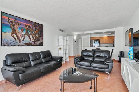 Condominio en venta en Miami Beach, Florida, 2 dormitorios, 113.15 m2 № 2186105 - foto 13
