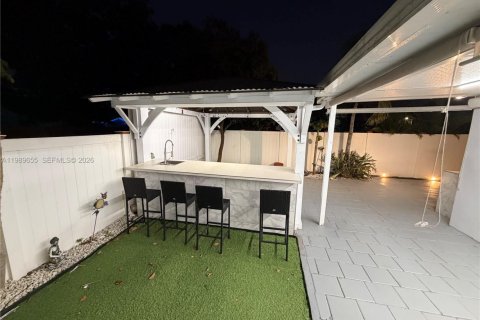 Touwnhouse à vendre à Miami Gardens, Floride: 3 chambres, 110.37 m2 № 2051689 - photo 7