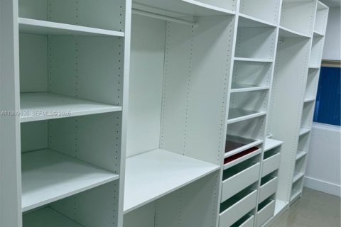 Touwnhouse à vendre à Miami Gardens, Floride: 3 chambres, 110.37 m2 № 2051689 - photo 19