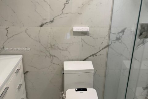 Touwnhouse à vendre à Miami Gardens, Floride: 3 chambres, 110.37 m2 № 2051689 - photo 16