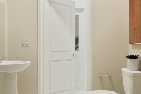 Touwnhouse à vendre à Dundee, Floride: 3 chambres, 151.24 m2 № 1838337 - photo 8