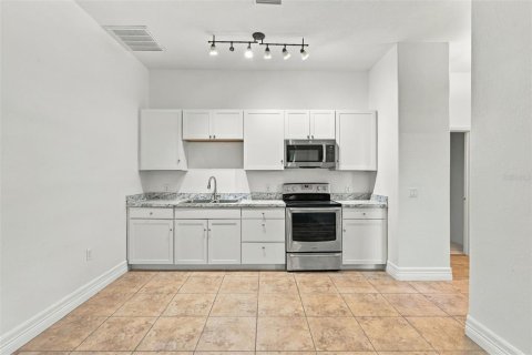 Casa en venta en Osteen, Florida, 4 dormitorios, 227.52 m2 № 2386116 - foto 30