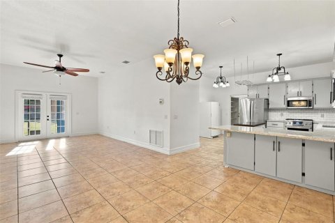 Casa en venta en Osteen, Florida, 4 dormitorios, 227.52 m2 № 2386116 - foto 13