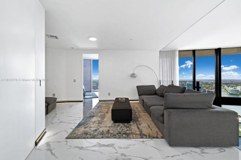 Copropriété à louer à Sunny Isles Beach, Floride: 3 chambres, 290.78 m2 № 2184499 - photo 17