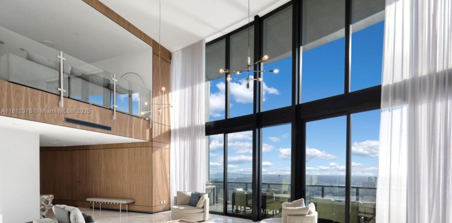 Condo à Sunny Isles Beach, Floride, 3 chambres  № 2184499