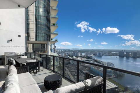 Copropriété à louer à Sunny Isles Beach, Floride: 3 chambres, 290.78 m2 № 2184499 - photo 29