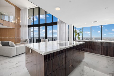 Copropriété à louer à Sunny Isles Beach, Floride: 3 chambres, 290.78 m2 № 2184499 - photo 6
