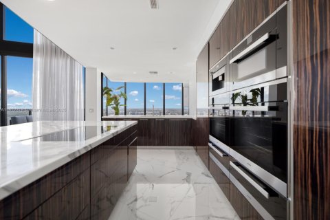 Copropriété à louer à Sunny Isles Beach, Floride: 3 chambres, 290.78 m2 № 2184499 - photo 8