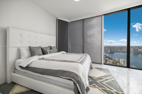 Copropriété à louer à Sunny Isles Beach, Floride: 3 chambres, 290.78 m2 № 2184499 - photo 25