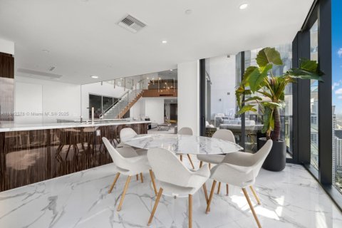 Copropriété à louer à Sunny Isles Beach, Floride: 3 chambres, 290.78 m2 № 2184499 - photo 10