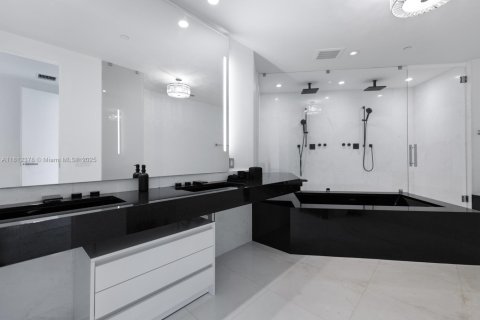 Copropriété à louer à Sunny Isles Beach, Floride: 3 chambres, 290.78 m2 № 2184499 - photo 21